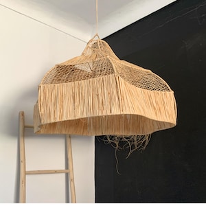 raffia hanglamp, hangende lampenkap in raffia