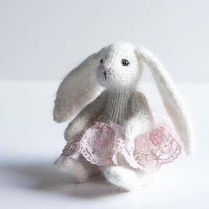 Bunny knitting pattern, knitted animal toy, amigurumi bunny, Seamless Plush Rabbit Toy – PDF Tutorial for Handmade Stuffed Bunny