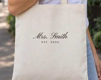 Mrs Tote Bag with Last Name and Est Year, Personalized Bride Tote, Newlywed Gift, Honeymoon Bag, Bridal Shower and Wedding Gift