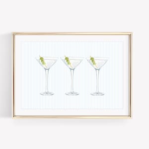 Affiche de martini aquarelle bleu pastel, impression horizontale de martini sale, art de chariot de bar côtier, rayures et verres à martini, art de cocktail preppy