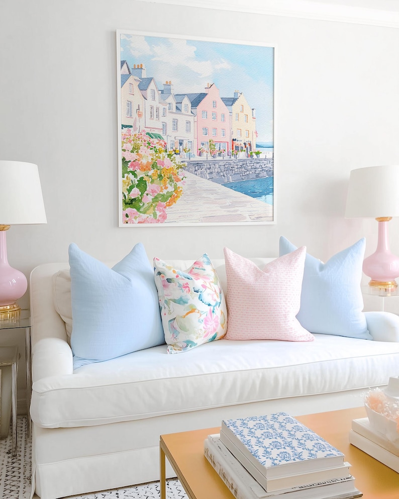 Lámina de acuarela de estilo preppy con temática de pueblo costero: Pintura de Bondi Beach en rosa y azul (Descarga digital) imagen 4