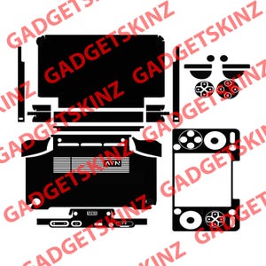 Op de afbeelding: Zwarte vinyl skin set voor een handheld gaming apparaat. De set bevat diverse uitgesneden stukken voor de behuizing, knoppen en het scherm van het apparaat. De tekst "AYN" is zichtbaar op de voorkant. De afbeelding heeft het rode watermerk "GADGETSKINZ".