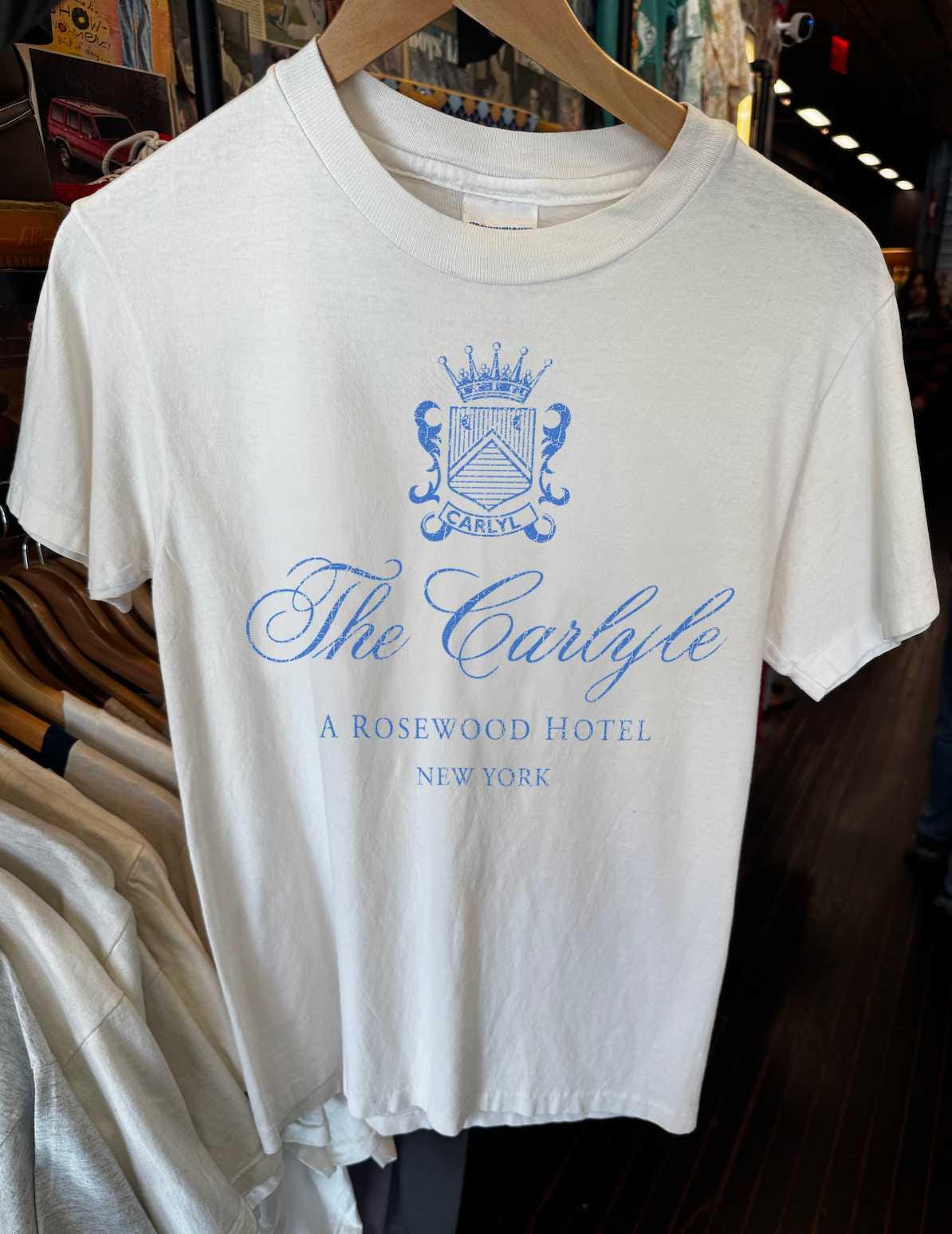 90s CARLYLE HOTEL washed white tee