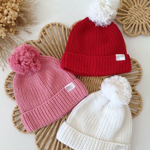 Baby knitted pompom hat, Baby beanie,baby knit hat, birth announcement photoshoot, baby shower gift, coming home outfit, Christmas booties
