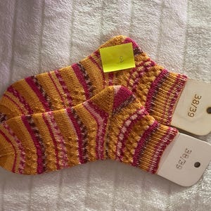 chaussettes tricotées à la main