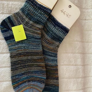 chaussettes tricotées à la main