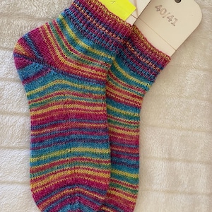 chaussettes tricotées à la main