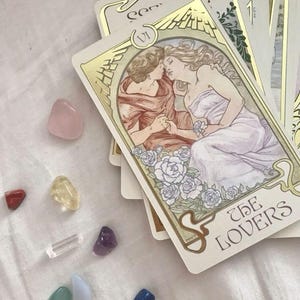 Leitura de cartas de tarô de relacionamento - ENTREGA NO MESMO DIA | Amor, conexão e clareza | Insight personalizado sobre seu romance