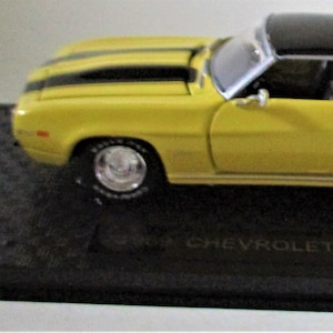 Road Champs Chevy High Performance Series 1969 Chevrolet Camaro 1:43 Scale Die-cast Collectible Model Car Limited Legend