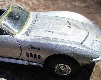 Signature Series Model 1969 Silver Chevy Corvette Stingray 1/32 Scale Convertible Car Automobile Chrome Wheels Diecast Gift Rare Race USA