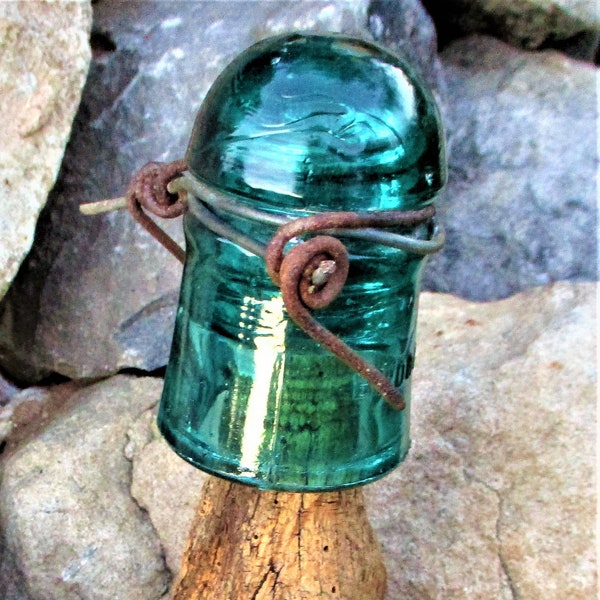 Antique  Wire Insulator Aqua Blue Teal Color Wood Threaded Post Heavy Railroad Cabletop Beehive Wire Ring NY Telephone Rare Weathered 40s