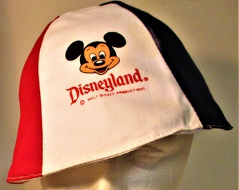 Walt Disney World Mickey Mouse Vintage circa 1970s Classic Collectible 3D Bucket Skull Hat Beanie Red White Blue Unisex Perfect Summer Gift