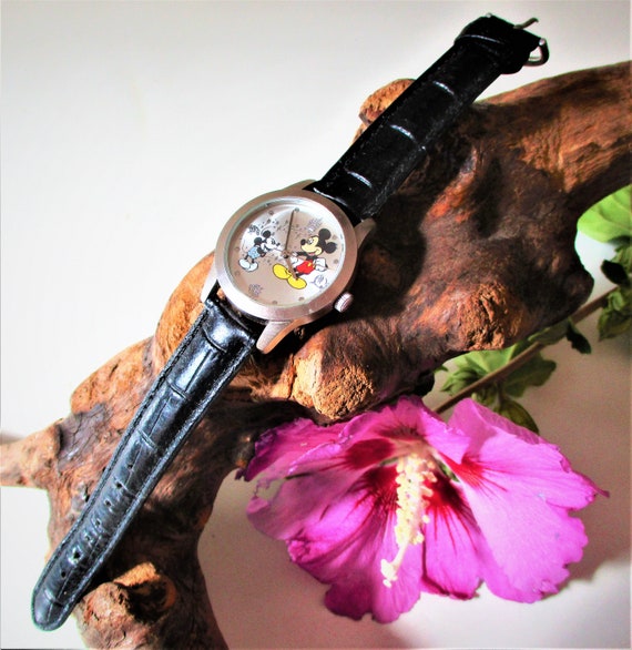 Mickey Steamboat Willie Charm Cuff Bracelet WATCH Vintage  display picture 2