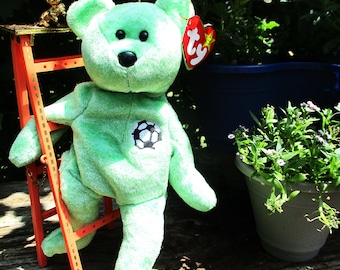 World Cup KICKS Soccer Ball Bear Ty Beanie Babies Retired 1998 Original Plush Green Toy Animal Collectible August Birthday Gift USA Souvenir