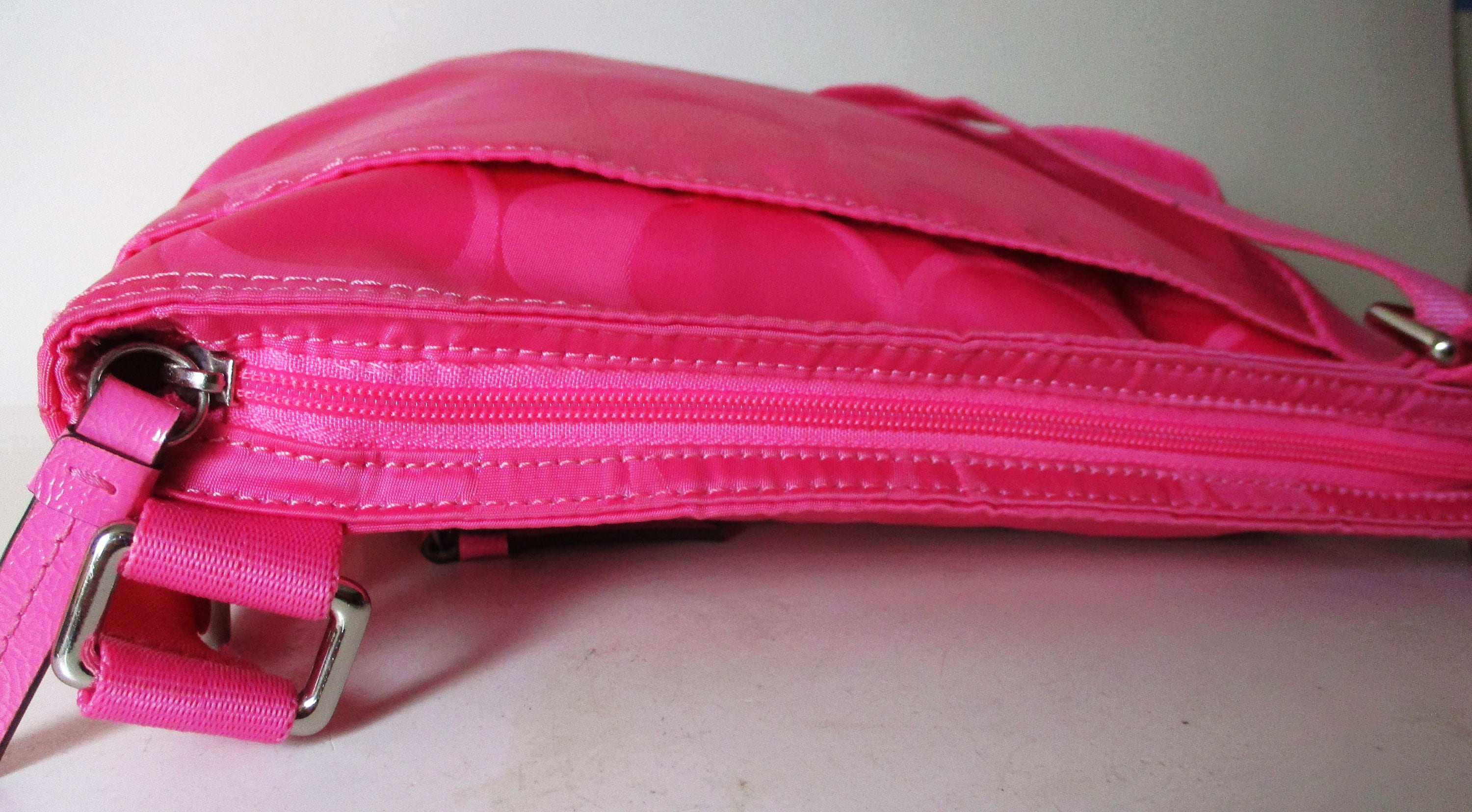 Coach Pink Signature Soft Clip Hobo Shoulder Bag Leather