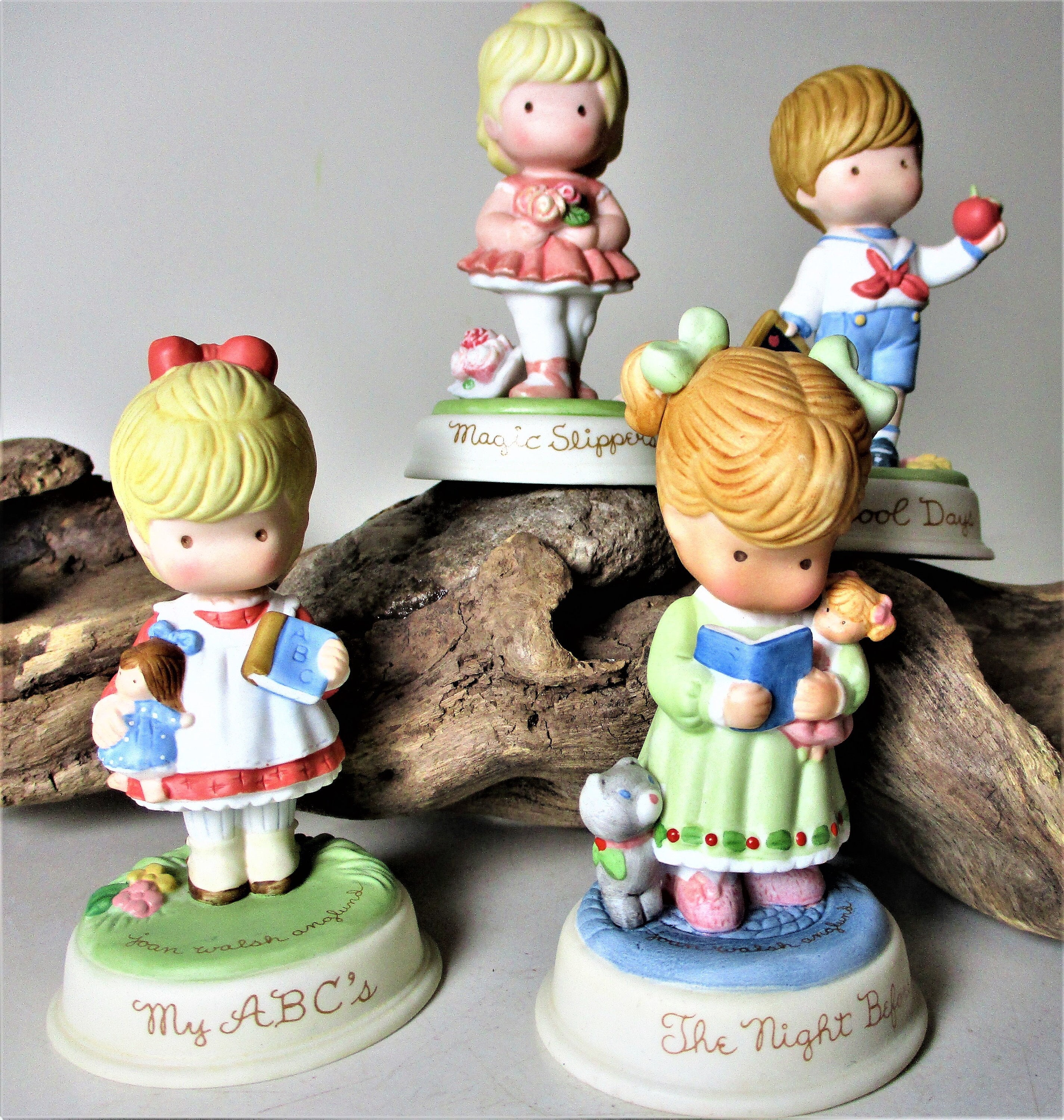 Avon Memories Cherished Moments Joan Walsh Anglund Edition USA Hummel Like  Porcelain Figurine Rare Boy Girl Collectible Puppy Flower - Etsy