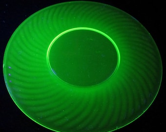 Green Depression Glass Spiral Swirl Salad Plate Anchor Hocking Vintage Dessert Antique Free Shipping