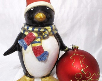 Vintage ONEIDA Penguin Jester Christmas Xmas Gift Pottery Cookie Jar Canister USA Black Stoneware Bisquit Container Hand Painted Winter