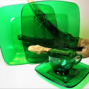 Vintage Anchor Hocking Charm Square Forest Green Dish Emerald Glass Dinner Saucer Tea Cup Dessert Depression USA Gift