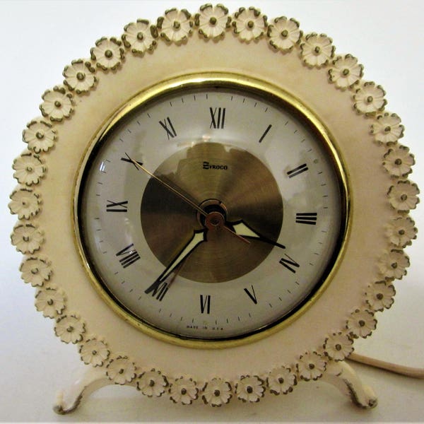 GE SYROCO Ornate Mid-Century USA Vintage Alarm Clock Bakelite Brown General Electric Floral Flower Gold Roman Numerals