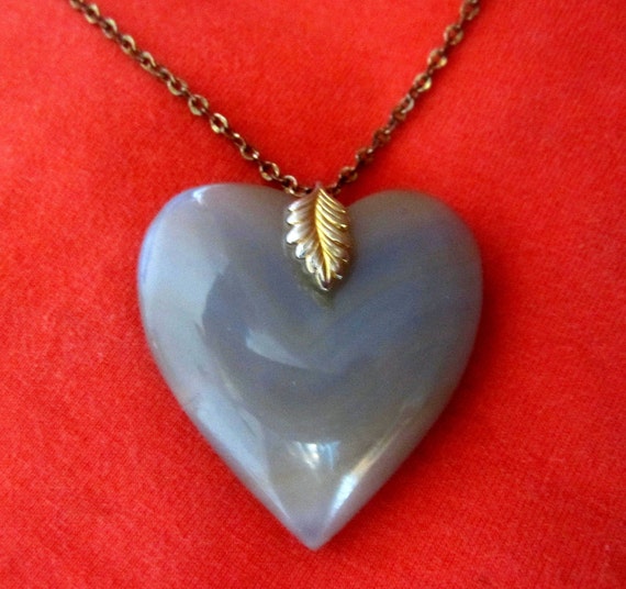 Gold Tone Necklace Polished Agate Stone HEART Pen… - image 4