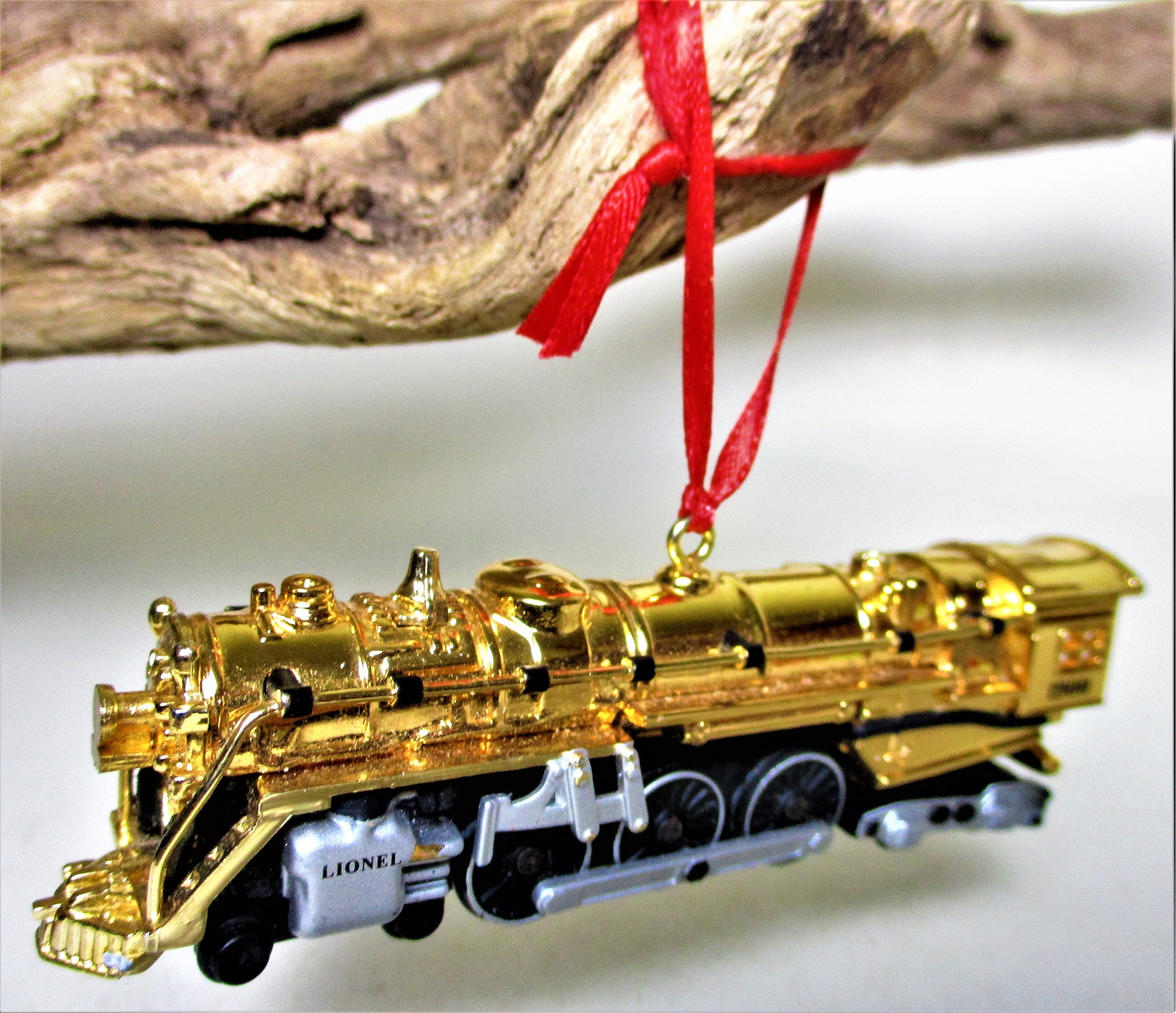 Hallmark lionel 100th anniversary train ornament hotsell