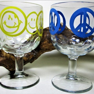 Vintage Beer Mug Smiley Face Peace Symbol 1970s Bartlett Collins Thumbprint USA Glass Motif Pedestal Dimple Footed Goblet Rare Gift Barware