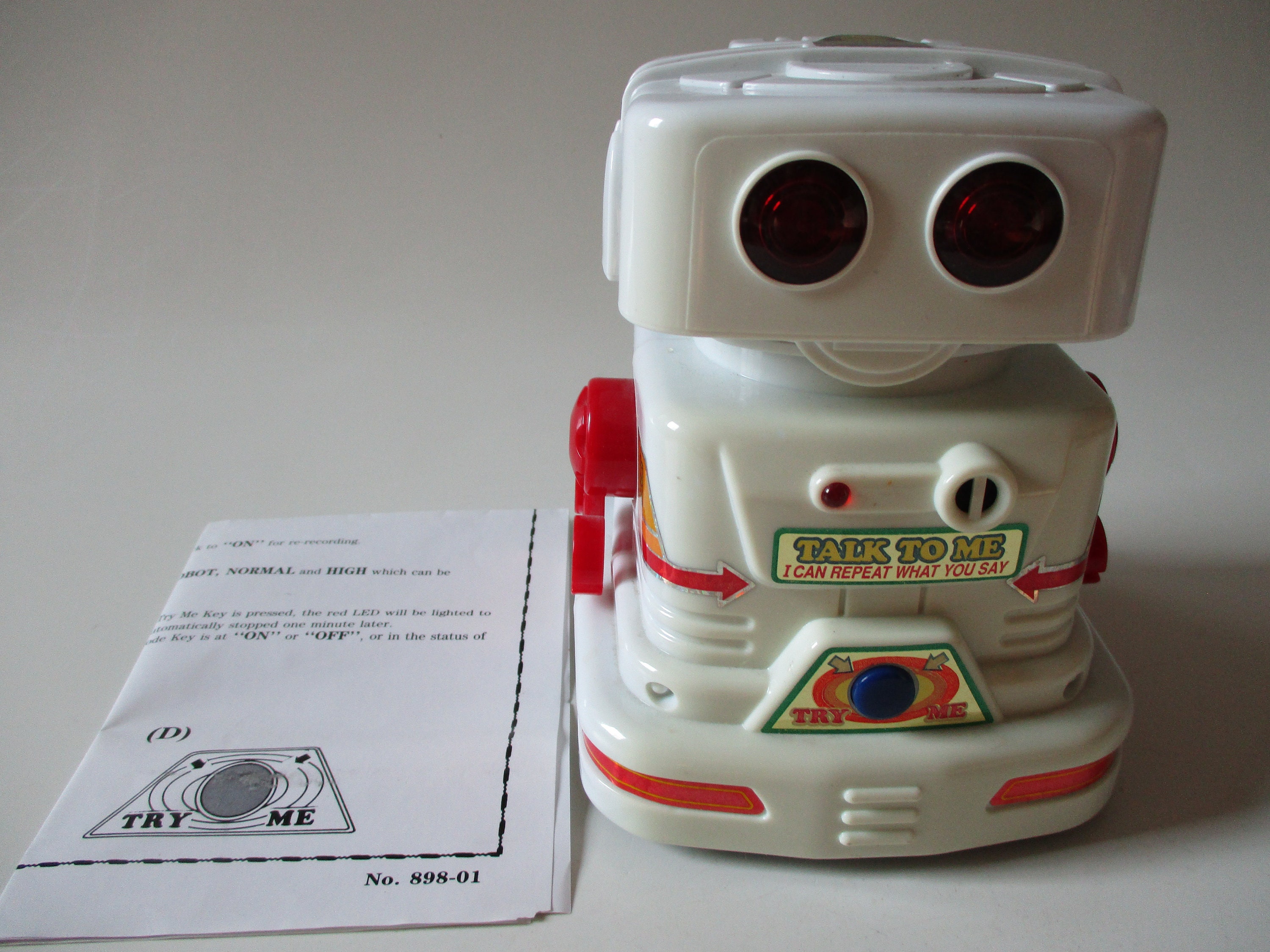 Robot talk. Робот и Ноты.