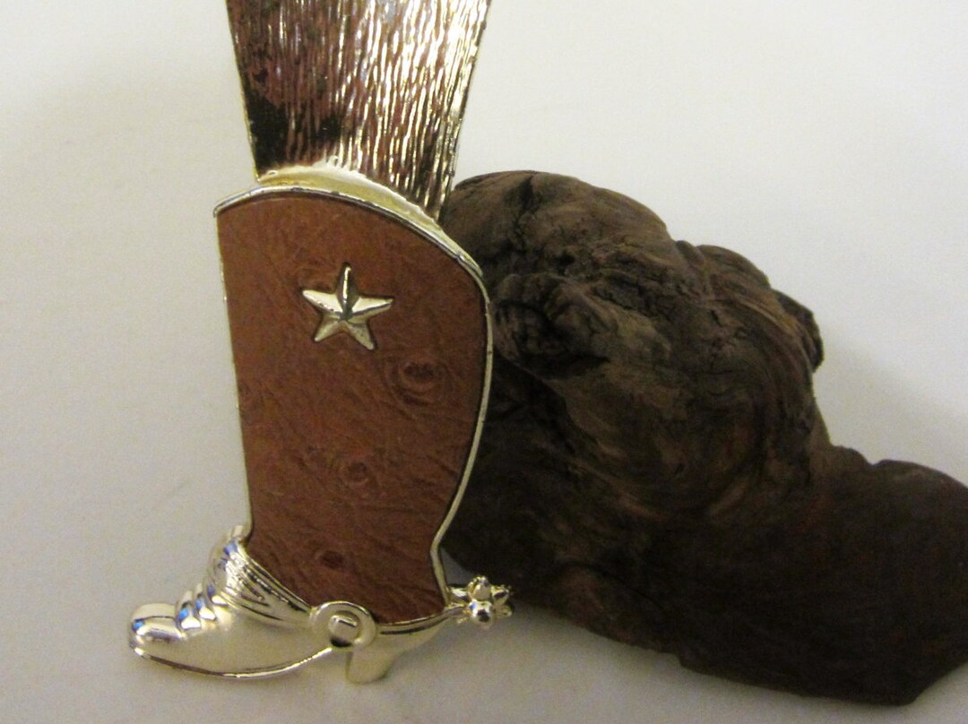 Vintage Gold Tone Woman Lady Shoe Horn Unique Design Genuine Leather