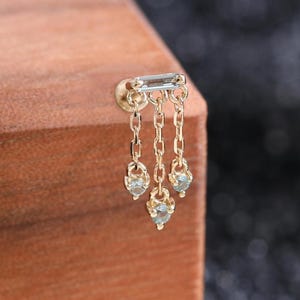 14K Solid Gold London Blautopas Dreifach Kette baumeln Bolzen Ohrring Edelstein Kette Drop Push-Pin flache Rückseite Knorpel Helix Ohrpiercing