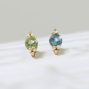 14K Solid Gold Peridot Three Dot Stud Earring Minimalist Blue Topaz Threadless Push Pin Tiny Gemstone Cartilage Helix Earlobe Piercing