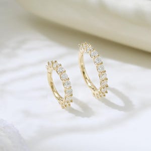 14K Solid Gold Moissanite Cluster Hoop Earring Beaded Pattern Septum Nose Ring Gemstone Cartilage Helix Lobe Conch Daith Piercing 6mm 8mm