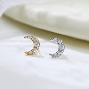 Crescent Moon Sparkling Gemstone Earring Celestial Moon Stud Tiny Cartilage Helix Earlobe Tragus Push Flat Back Earring Silver Piercing Gift