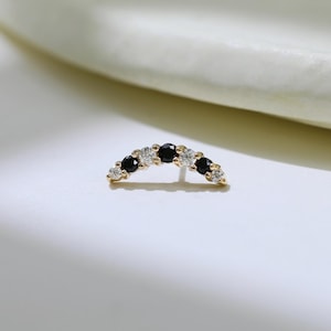 Pendiente trepador de orejas de oro macizo de 14 quilates con espinela negra y moissanita, elegante piedra preciosa para cartílago, hélice, lóbulo de la oreja, labret, piercing con presión en la parte posterior