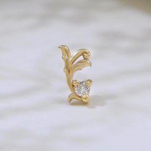 Orecchino a perno a foglia in oro massiccio 14 carati con moissanite, gemma scintillante, vite attorcigliata, spillo, retro piatto, ramo, piercing per cartilagine, elice, conchiglia, trago