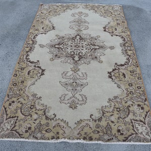Vintage Rug, 4x7 Area Rug, Turkish Rug, Anatolian Rug, Rugs For Bedroom, 3.8x6.4 ft Beige Rug, Vintage Turkish Rug, Decorative Area Rug,