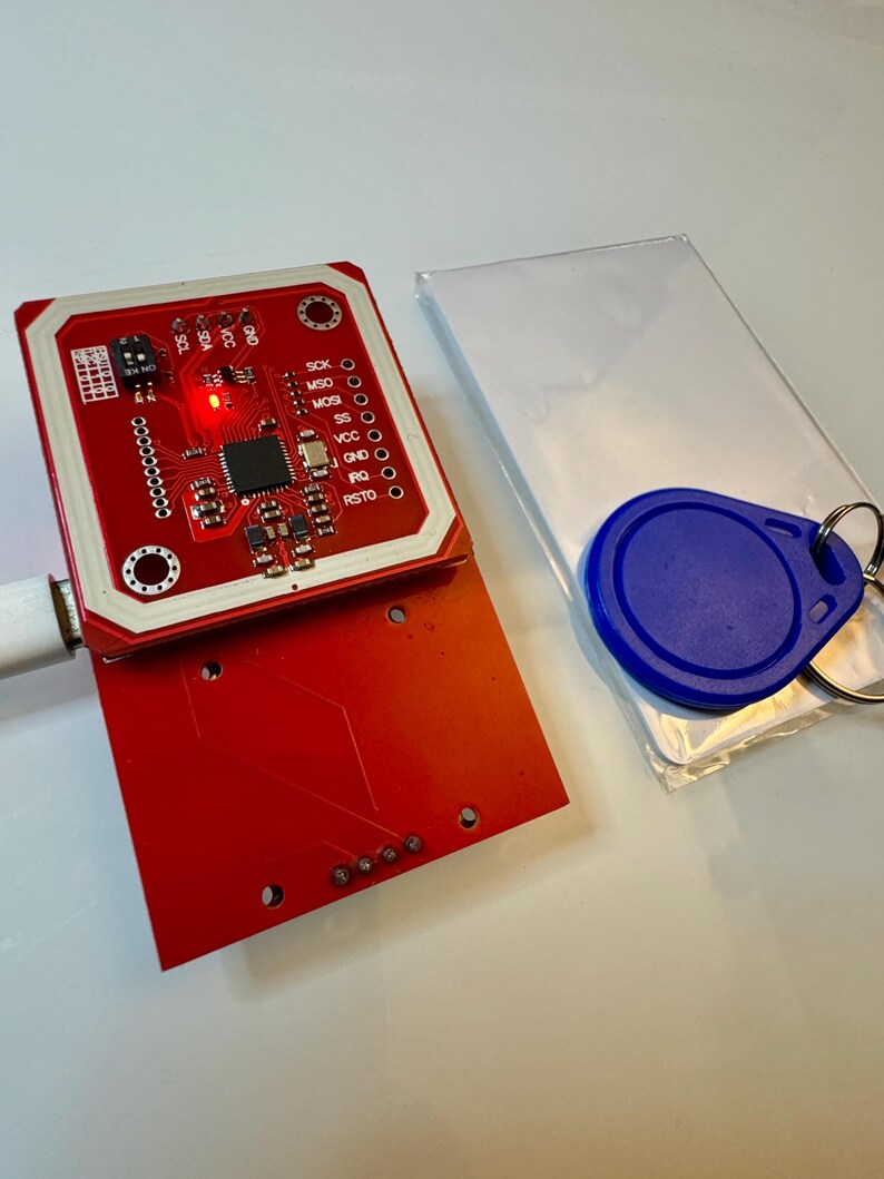 ESP32 Rfid & Nfc Reader Read, Write, SD Card, Wifi, Bluetooth DIY Iot