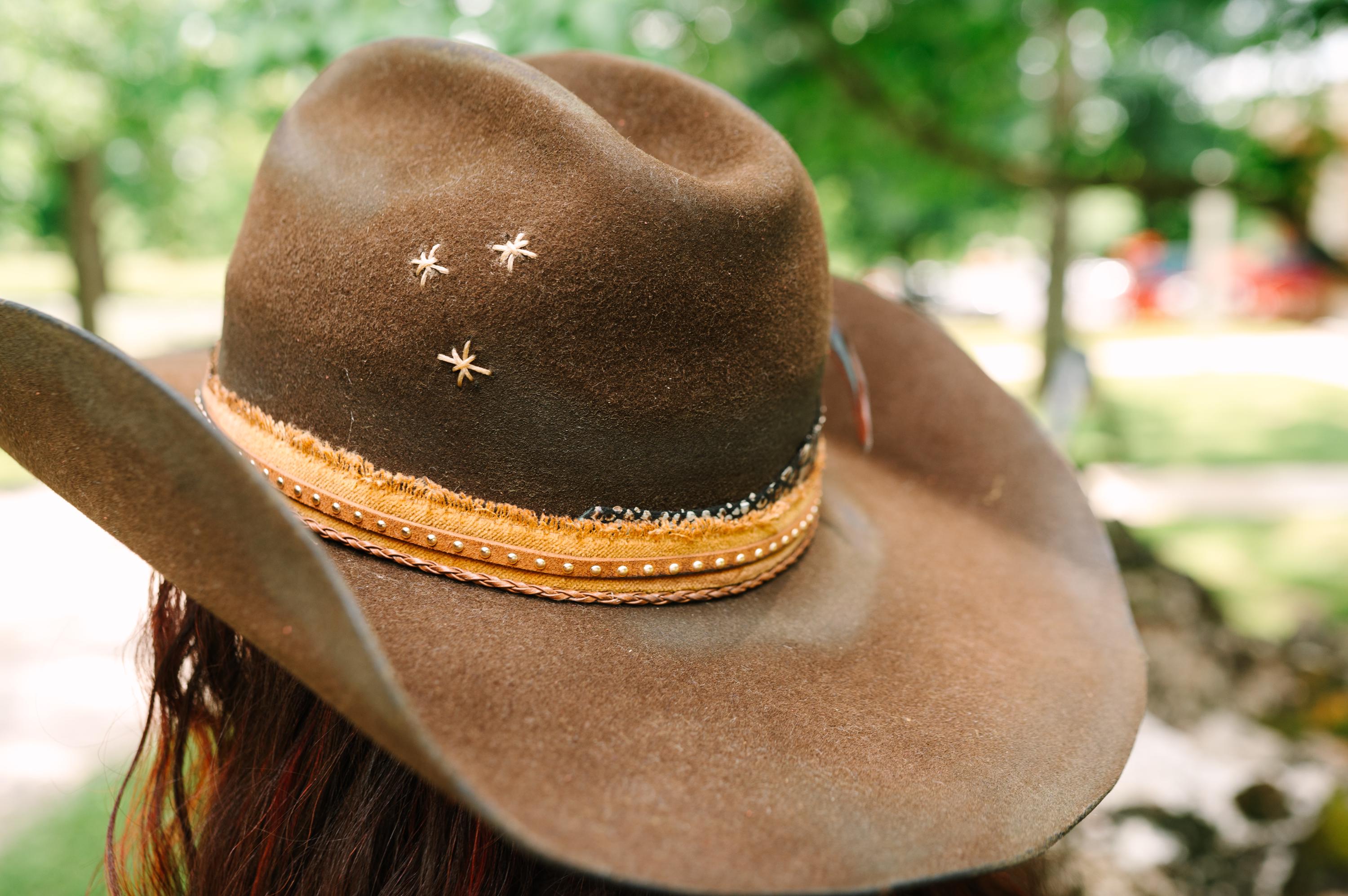 Dark Brown Rabbit Fur Felt Cowboy Hat: Cattlemans Crease 