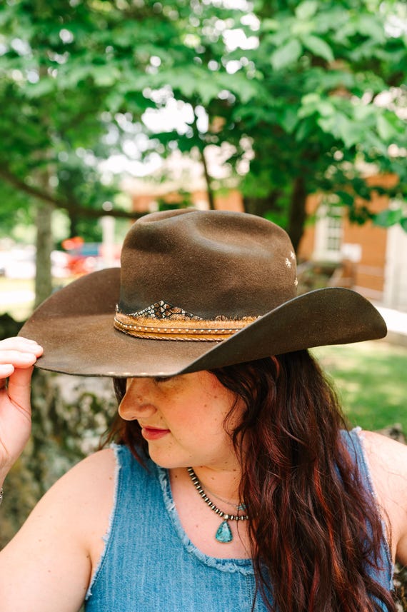 Dark Brown Rabbit Fur Felt Cowboy Hat: Cattlemans Crease  display picture 3