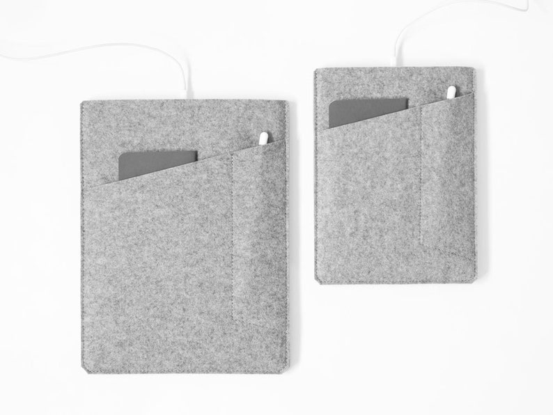 Made in the USA Felt Pad Sleeve with Pockets Grey Felt for 9.7, 10.2/10.5, 10.9/11, 12.9 iPad Air/Pro image 3