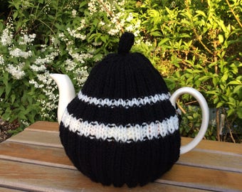 Black and white Tea Cosy - 4-6 cup pot knitted black tea cozy, teaport warmer