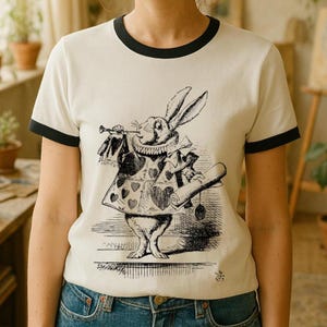 Alice i Underlandet-tröja, vit kaninhjärtan-kort-ringtröja