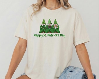 Irische Zwerge St. Patrick's Day T-Shirt, St Patrick Tages-T-Shirt, irische Themen T-Shirts, St Patrick T-Stück, St Patrick Tagest-stück, Gnom-Liebhabergeschenk