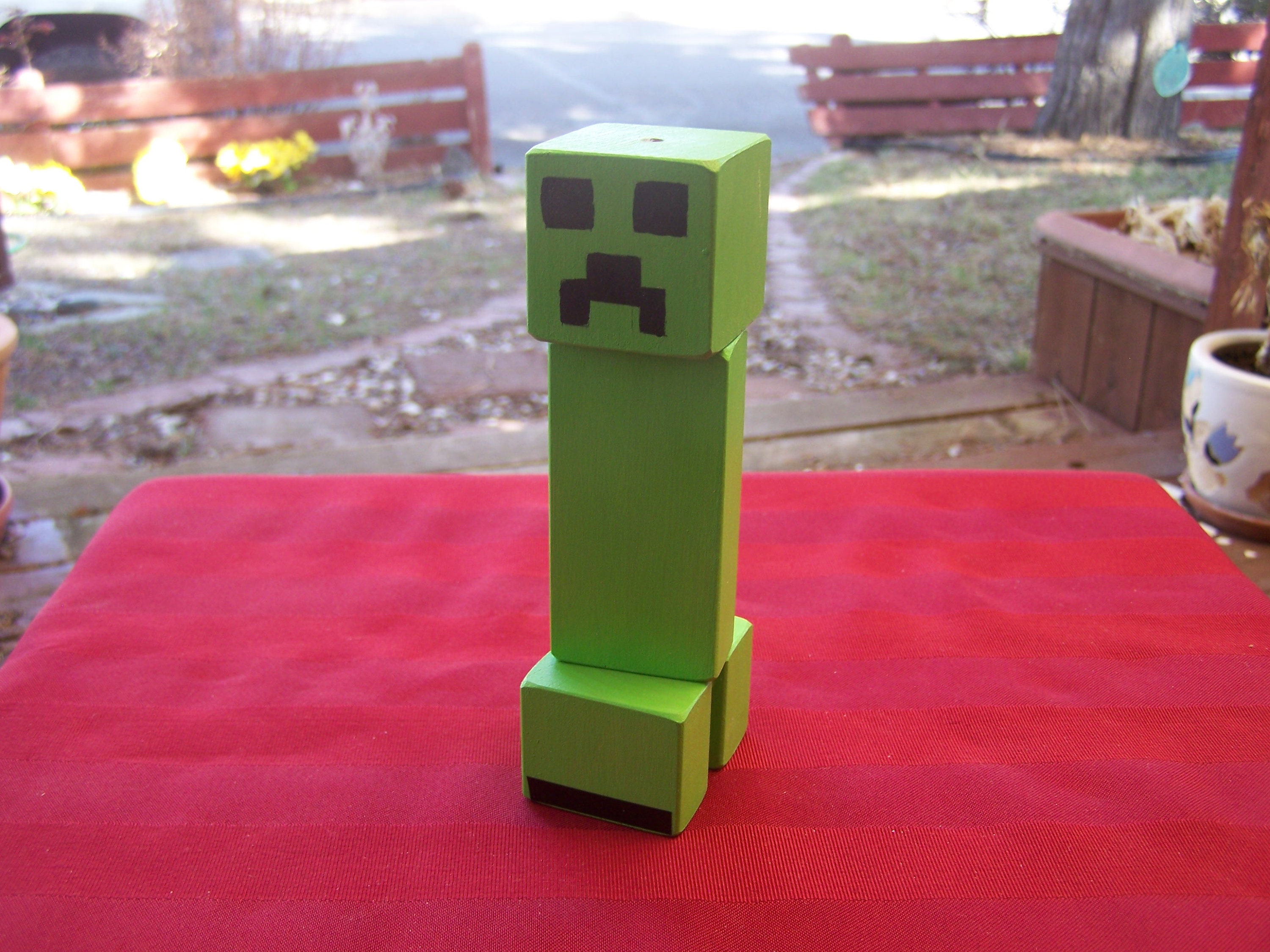 HOW TO: BENDABLE CREEPER PAPERCRAFT PART 1