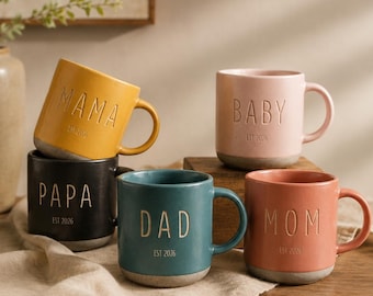 Custom Family Coffee Mug Set, Est 2026 Mama Papa Baby Cup, New Mom Dad Ceramic Coffee Mug, Warm Minimalist Pregnancy Announcement Gift