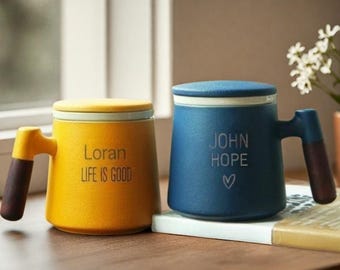 Personalized Ceramic Mug with Lid: Engraved Stoneware Coffee Mug
