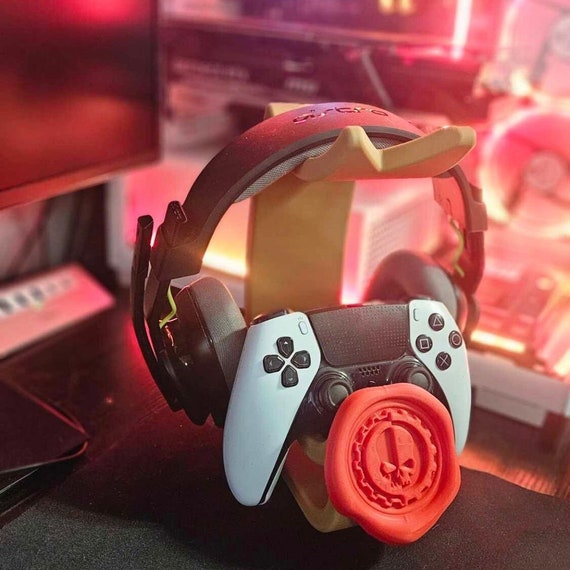Universal Headset and Controller Stand. Warhammer 40k Space Marines Inspired. 3D Print Custom Gaming Headphone Holder. Gift For Gamers.