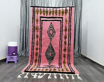 Amazing Multicolored Rug - Pink And Black rug -Beni Ourain rug -Handmade rug -Moroccan berber rug -Handwoven Moroccan Rug -Tribal Berber Rug