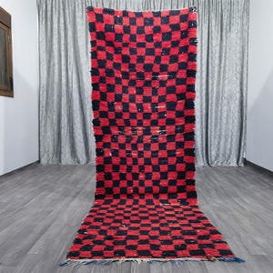 Vintage Moroccan rug 3,28x9,67 -Moroccan rug runner vintage -Berber carpet -Checkered Narrow runner Rug -hand woven Rug -Azilal Berber style