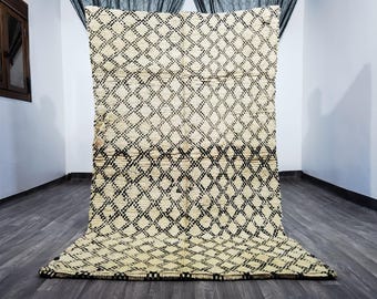 Black and White rug - Authentic Beniourain Rug - Vintage White and Black Rug - Amazing Berber Moroccan Rug - Abstract Rug - Soft Wool Rug